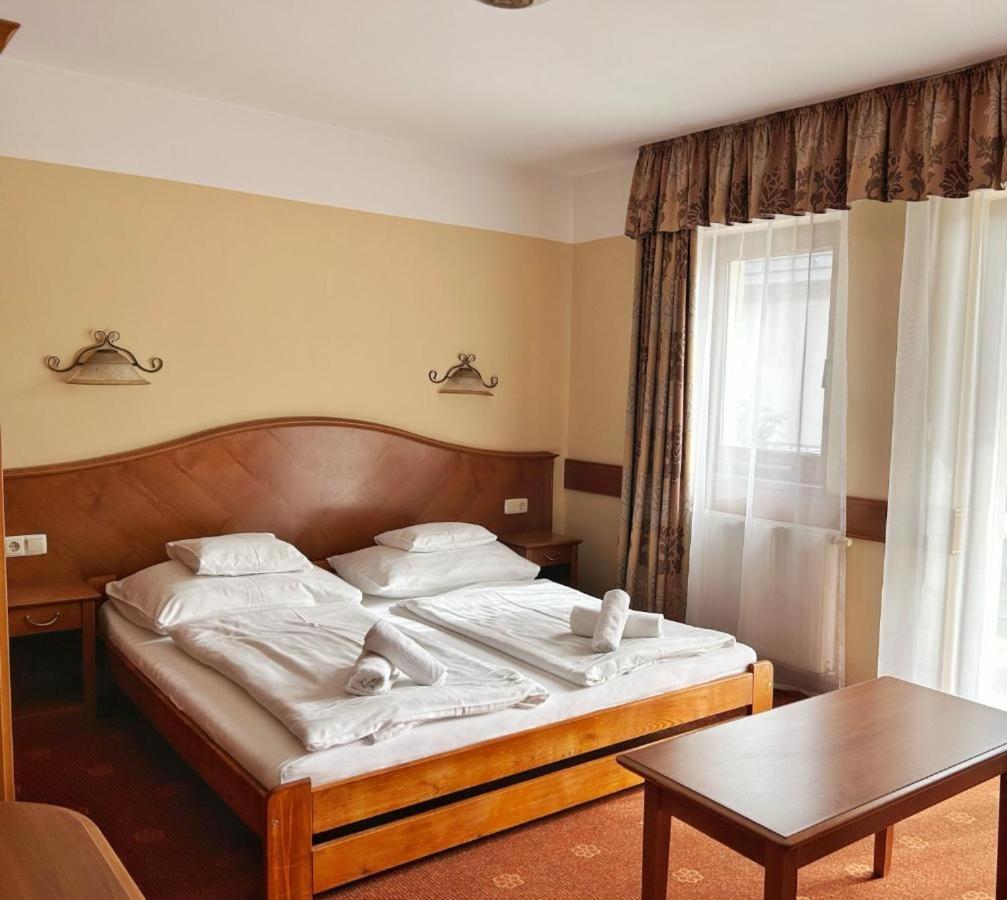 Fonix Wellness *** 1 A Epulet Bed & Breakfast Hévíz Екстериор снимка