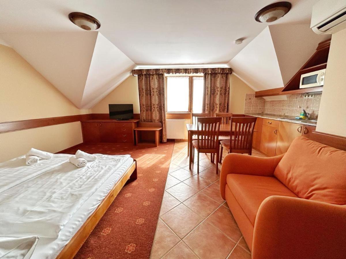 Fonix Wellness *** 1 A Epulet Bed & Breakfast Hévíz Екстериор снимка