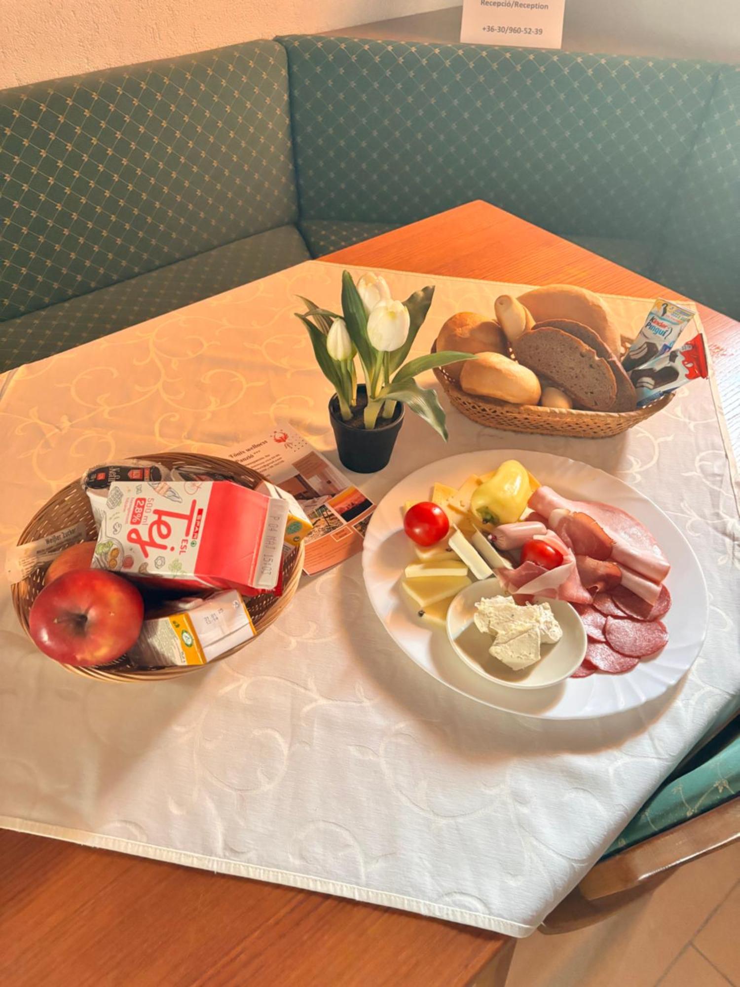 Fonix Wellness *** 1 A Epulet Bed & Breakfast Hévíz Екстериор снимка